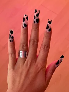 NicoleMun nails Pic 4