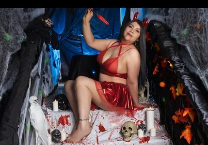hott_mature Halloween 🎃🎃🎃 Pic 2