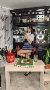 hazel_lee_ross Public Pic 6