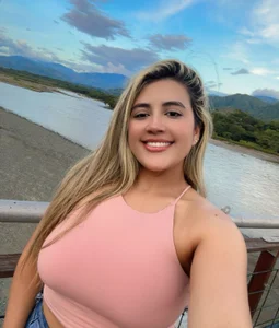 julietha_taylor Summer time ☀️ Poză 2