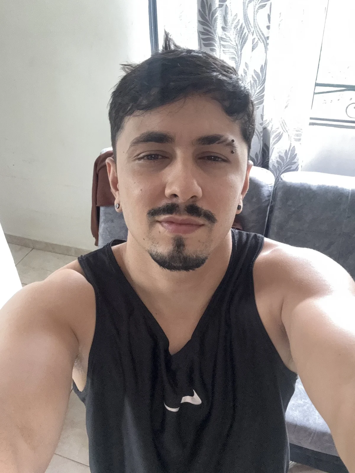 Ảnh Thịnh Hành của Sebas_Blessed 8736