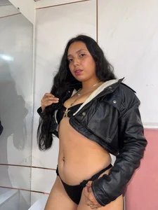 my face ❤️‍🔥 od jade_roux  3 snímek