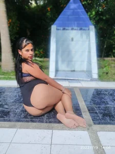 Melanie_Ferrara river Poză 8