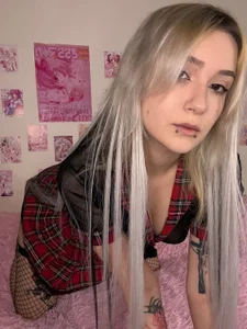 dual_flame777 My plaid suit suits me😋 Pic 5
