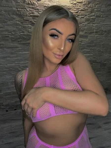 emily_bloom More of me ? Foto 4