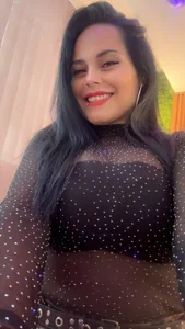 CharlotteCottin 😍😍😍 Pic 2