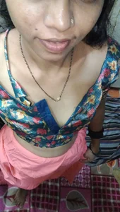 xxxsejal Blouse look Pic 3