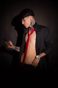 Public de David__Huge  4 Imagens