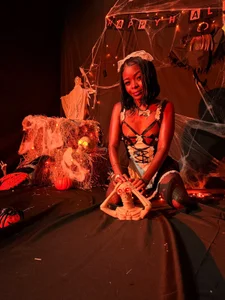 naomy_68 sexy halloween รูป  2