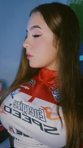 sacha_torres02 🏁f1 hot Pic 4