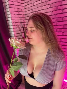 Megan_Violer Rose Foto 3