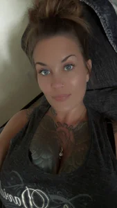 BritnieReyn Small town Sweetheart Pic