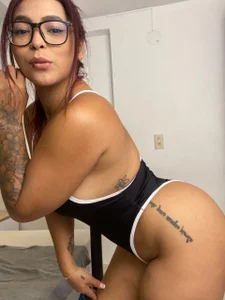 Hot in Lace 🔥 od Mia_milf_x  4 snímek