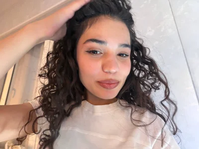Zdjęcia BrendaBennett Today I want a little more attention 💋✨:  2