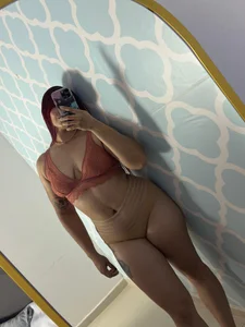 Sexy Lia ✨ de Lia_Violeta  3 Imagens