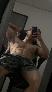 muscle_boyhornyMirror图片 2
