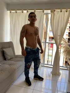 Public de StacyJosh  3 Imagens