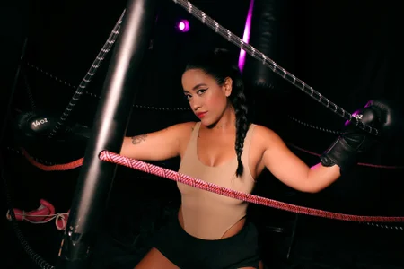 katspicy_ Strong Looks, Dangerous Moves 🏋️‍♀️🥵 зображення