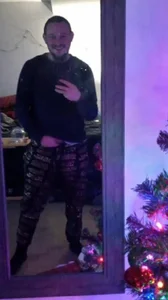 whyteguy410 Public Pic