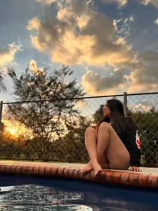 Public de rouse__red  3 Imagens