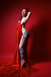 FoxxieLolla Red Devil Hình 3