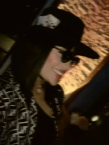 MaddyGray_ Elegant night Pic 2