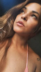 Melyari Public Pic 2