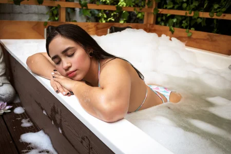 lunabritton1 spa Pic 2