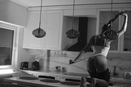 ZaraFuckDoll making you hard slika 7