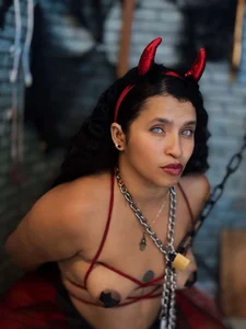 BDSM_MEDUZA At your service 🖐 Foto 3