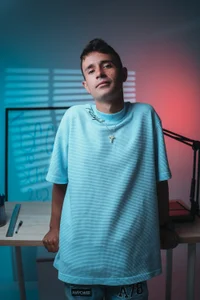 torvyHot Public Pic 5