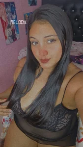 melody-tarly beautiful latin girl slika