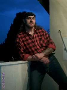 Public od MasonWoodworker  snímek