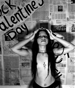 Maddy_Norton: 🖤🍓 ( 4 фото)