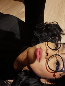 marci_evil so I can see you better 🤓👓 圖片 3
