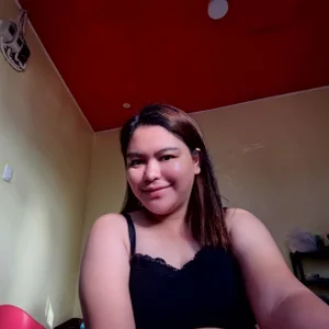 Sluttymiccah102629 Public Pic