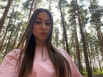 MacyFelver Will you join me in the forest Pic 2