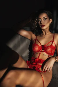 EvaRayness Too hot to handle sexfoto 6