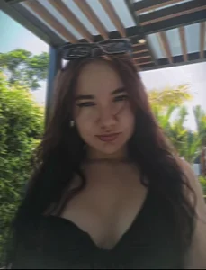 Liana_cute Public Pic 5