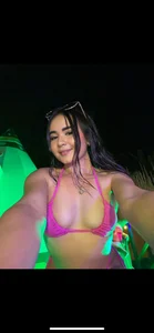 jailyncam_ Public  3টি ছবি