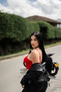 Motorcyclist girl on her birthday de nicolette_sweet_  2 Imagens