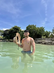 austin_spears_のBeach vibes 🥵の 5枚の写真