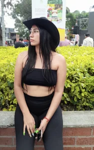 Xiomaraa10のYour Cowgirlの枚の写真