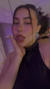 HannaCollins_のPublicの 8枚の写真