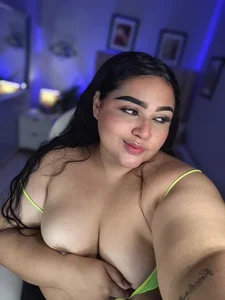 with curves🍑🍑🍒 de _michel_bbw Foto