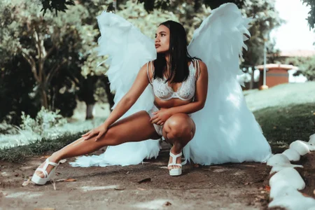 Bonnie_Grace I'm an angel Pic 6