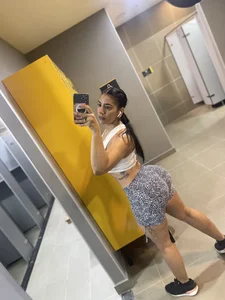 alizehorny Gym time Pic 4