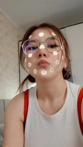 CwenEliot Glassy Pic