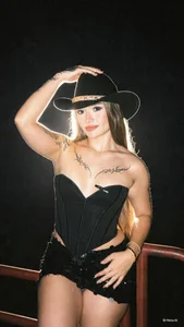 Ariannaa_1 Public Pic 4