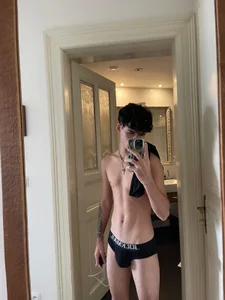 back_thomson SEXY AND CUTE M,T🎯 Hình